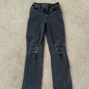 Hollister ultra high rise dad jeans!!
